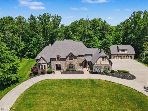 215 Brighton Lane Peninsula OH 44264