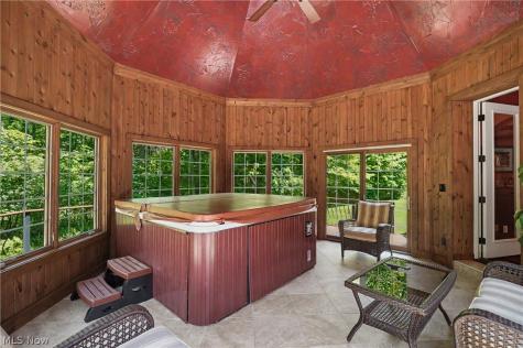 215 Brighton Lane Peninsula OH 44264