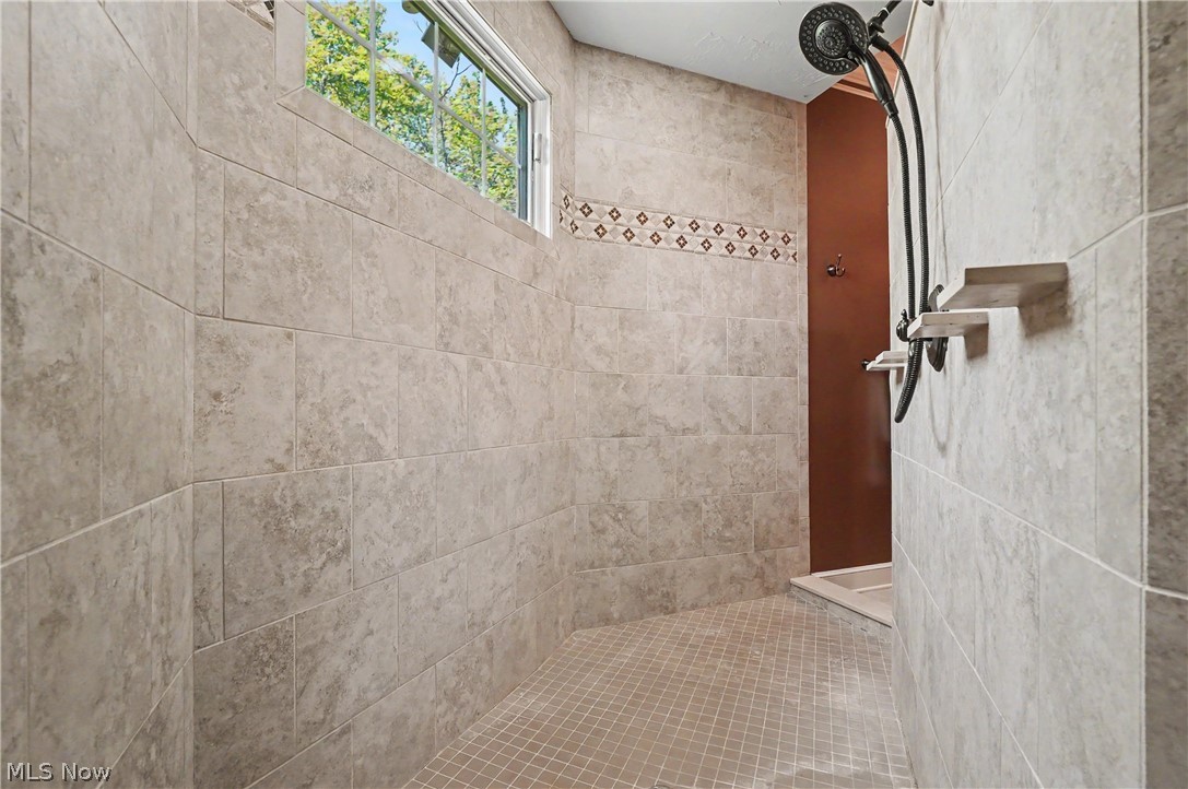 215 Brighton Lane Peninsula OH 44264