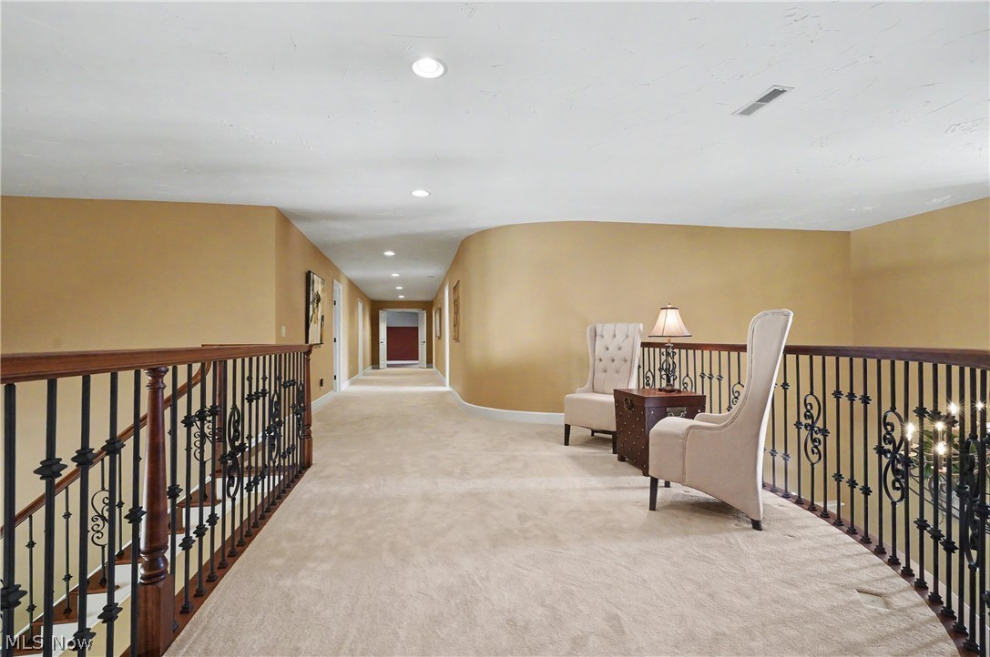 215 Brighton Lane Peninsula OH 44264