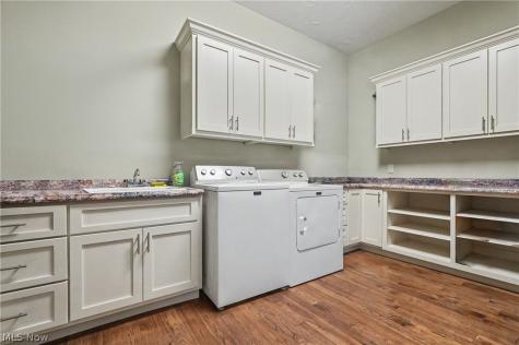 215 Brighton Lane Peninsula OH 44264