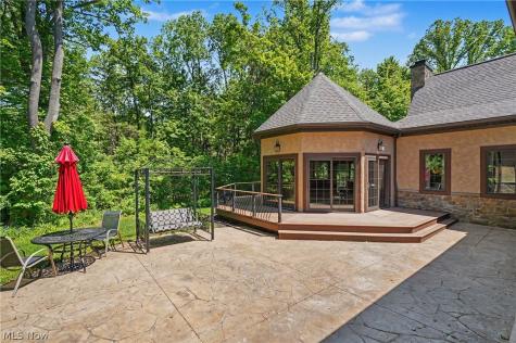 215 Brighton Lane Peninsula OH 44264