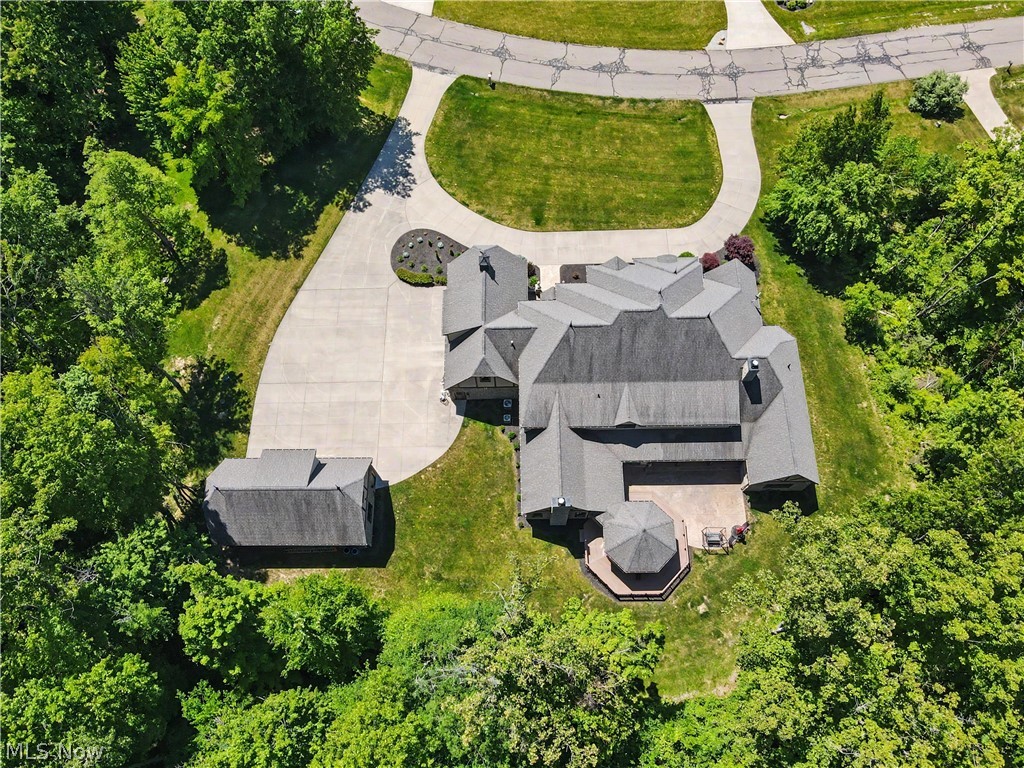 215 Brighton Lane Peninsula OH 44264