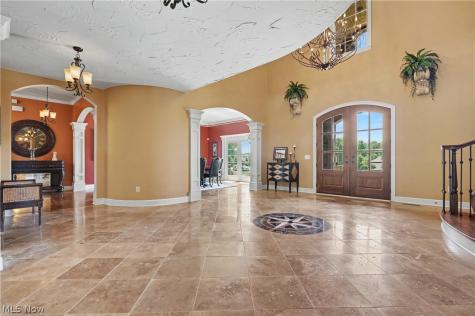 215 Brighton Lane Peninsula OH 44264
