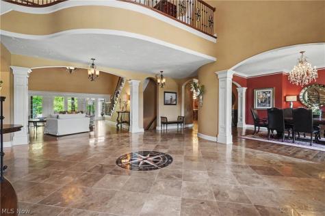 215 Brighton Lane Peninsula OH 44264