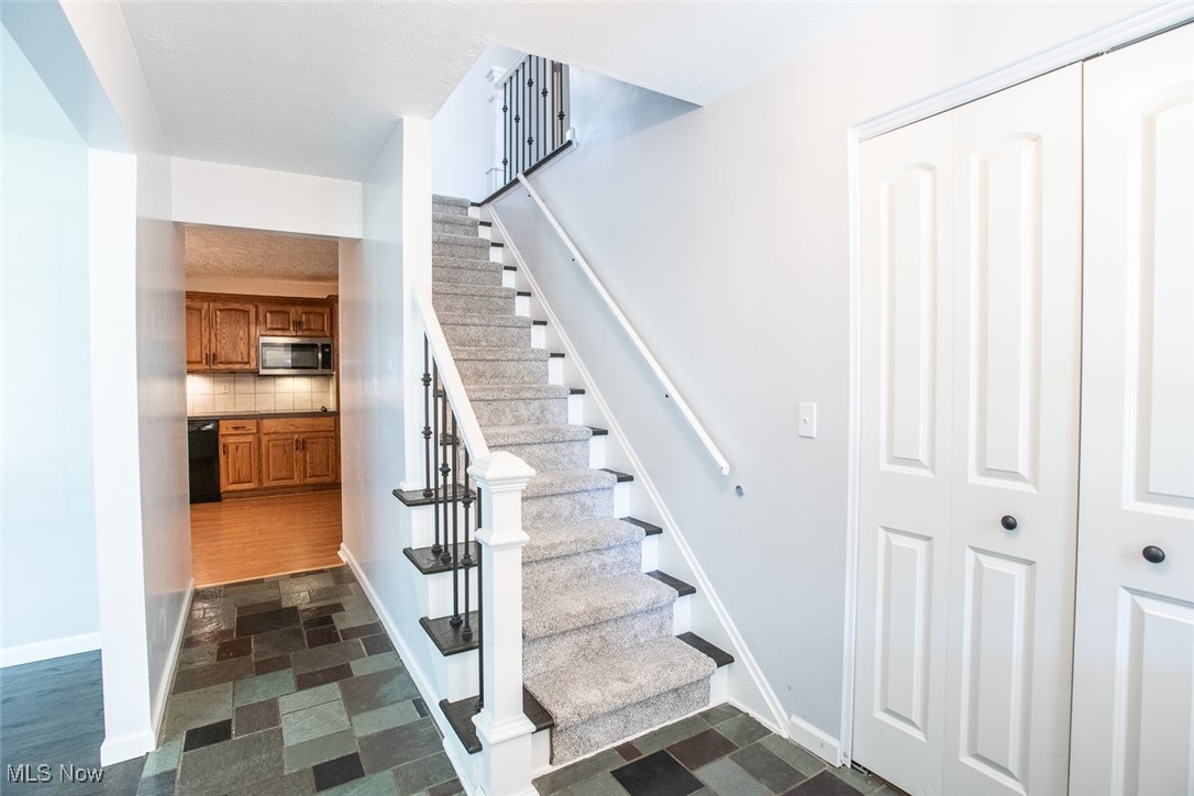 6723 Warrington Drive North Olmsted OH 44070