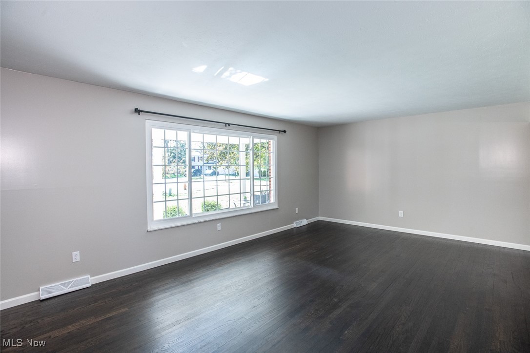 6723 Warrington Drive North Olmsted OH 44070