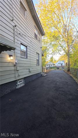 12117 Angelus Avenue Cleveland OH 44105