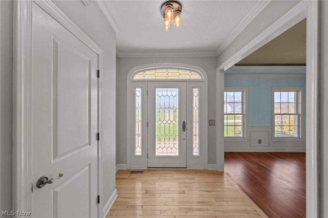 4059 Knollbrook Drive Norton OH 44203