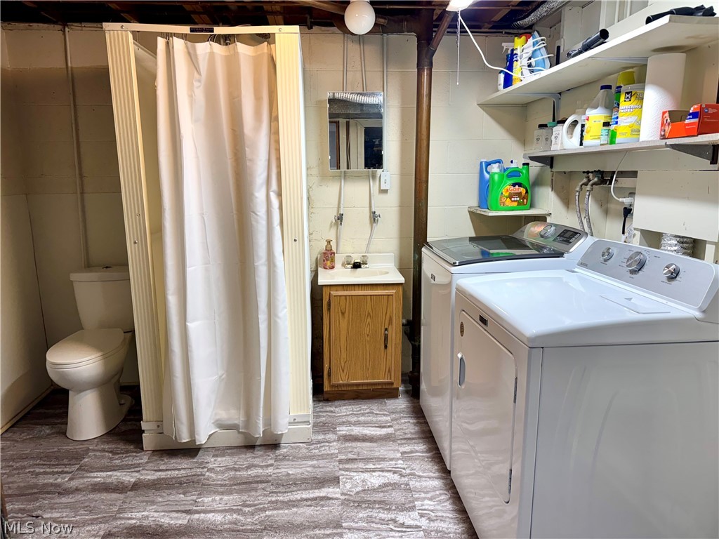 1739 Evergreen Park Drive Coshocton OH 43812