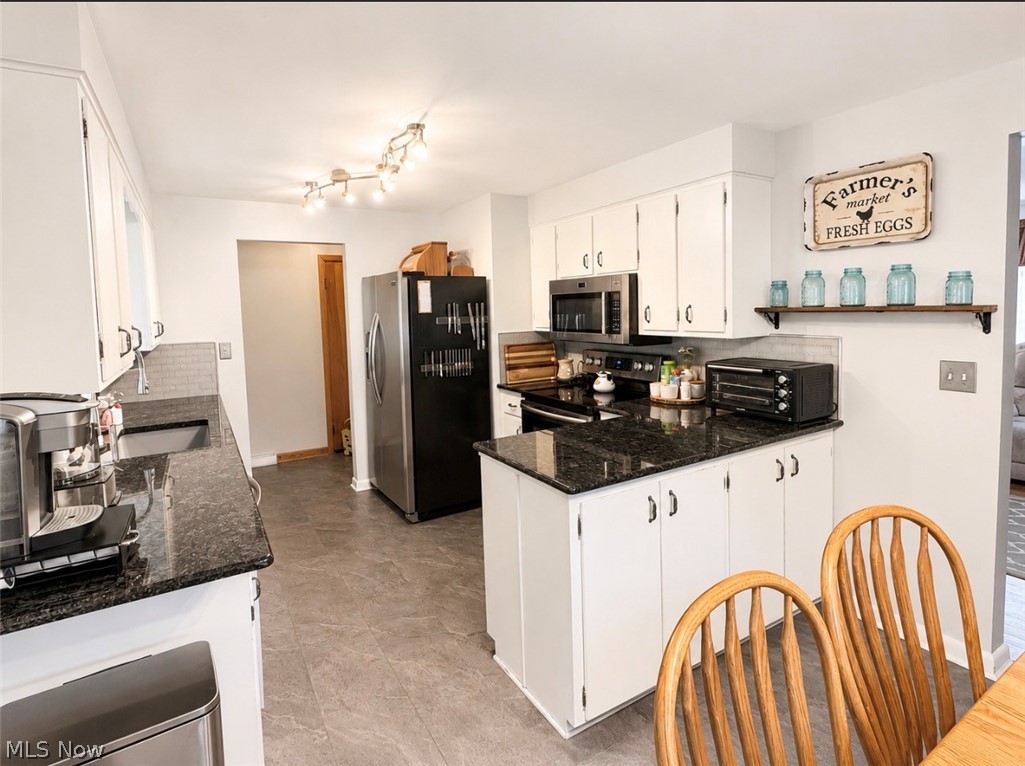 1739 Evergreen Park Drive Coshocton OH 43812