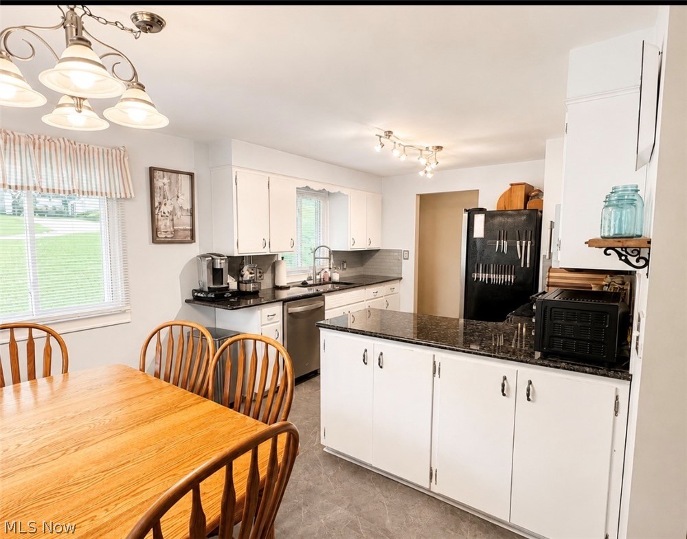 1739 Evergreen Park Drive Coshocton OH 43812