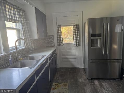 235 15th Street NW Barberton OH 44203