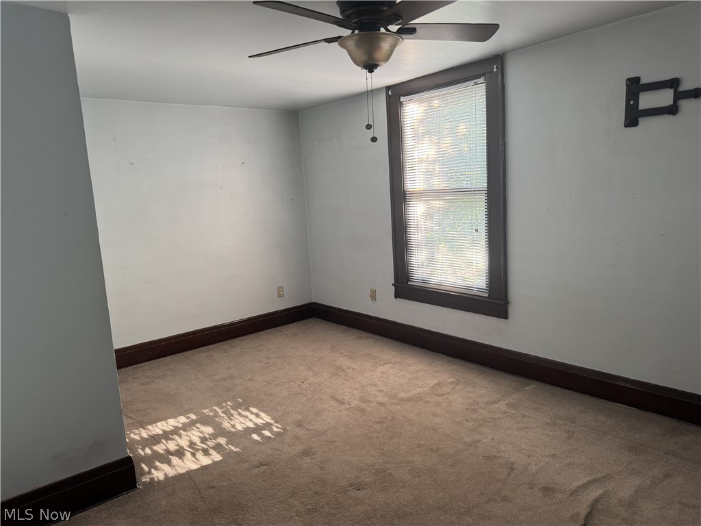 235 15th Street NW Barberton OH 44203