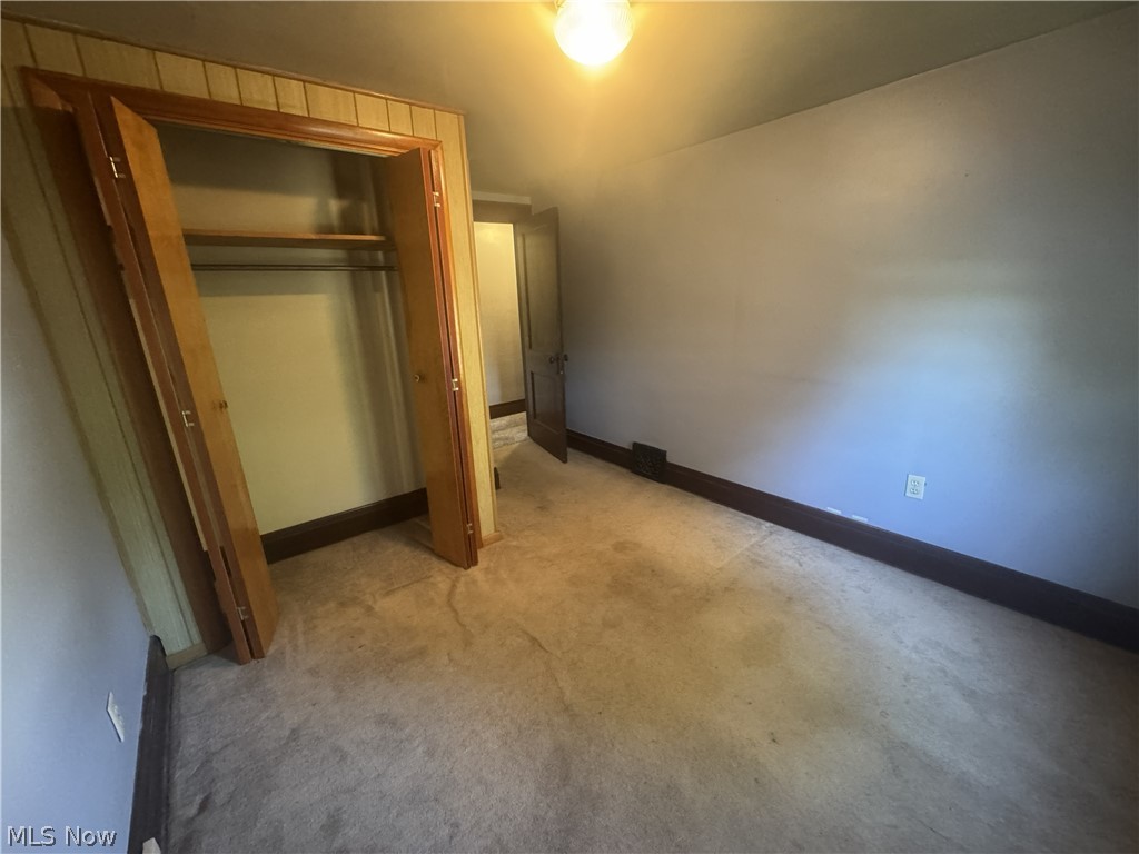 235 15th Street NW Barberton OH 44203