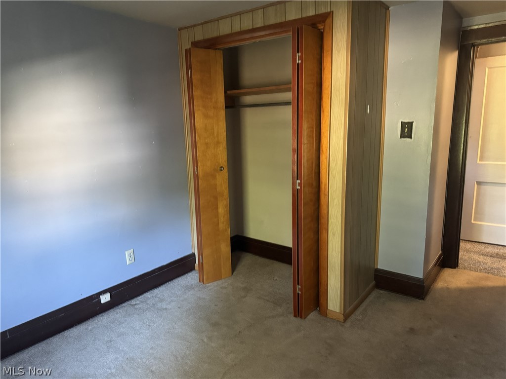 235 15th Street NW Barberton OH 44203