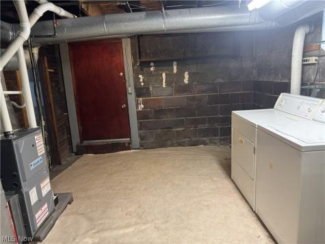 235 15th Street NW Barberton OH 44203
