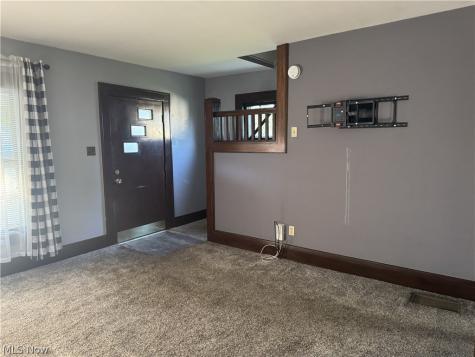 235 15th Street NW Barberton OH 44203