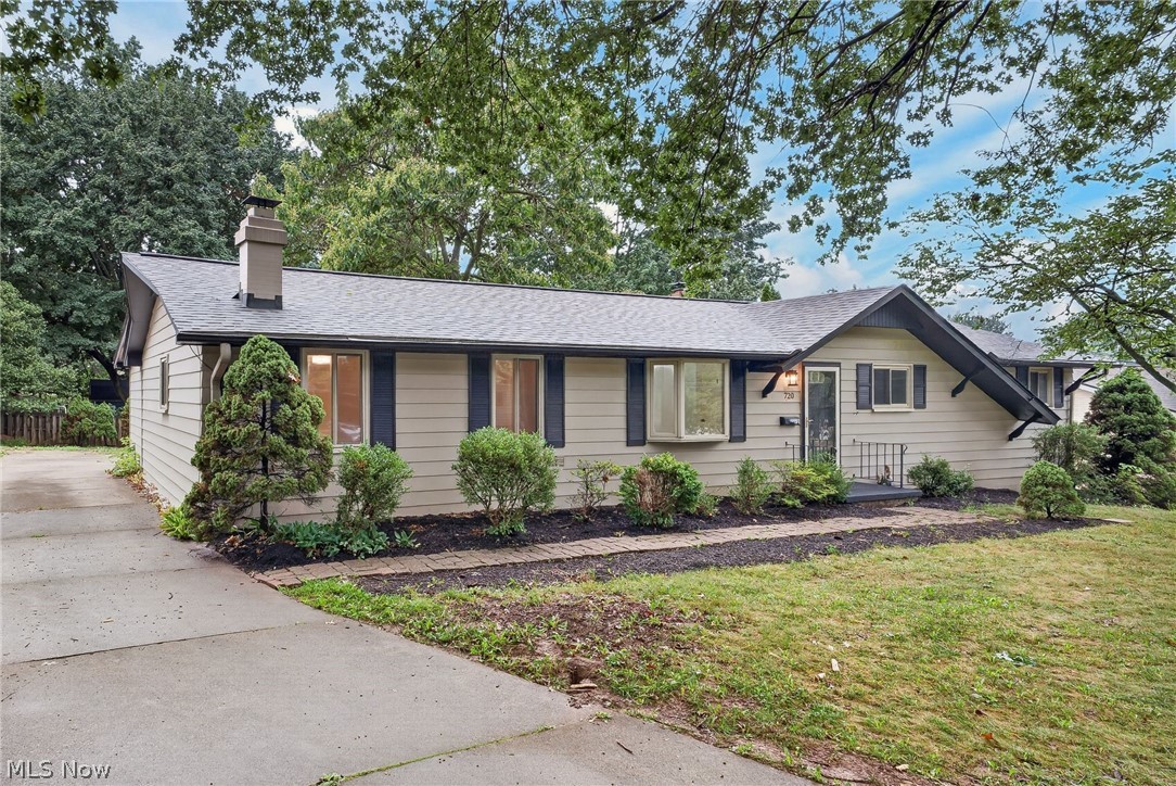 720 Lorena Street SW North Canton OH 44720