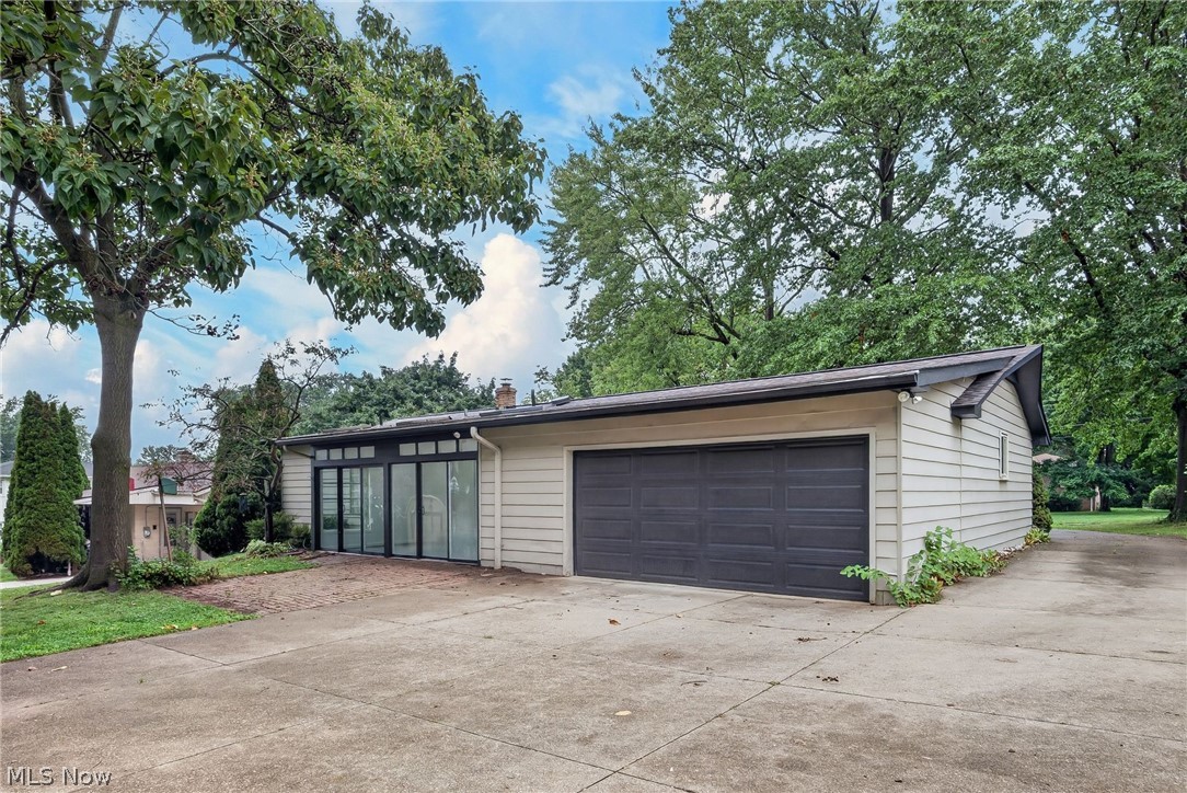 720 Lorena Street SW North Canton OH 44720