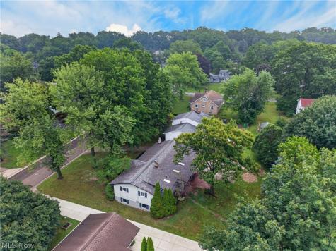 720 Lorena Street SW North Canton OH 44720
