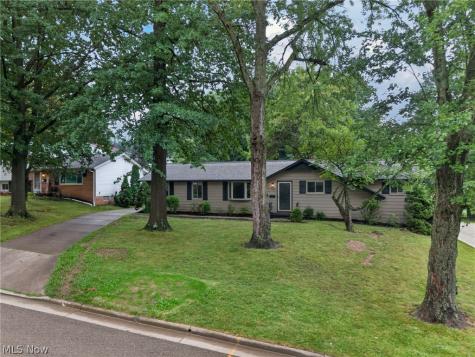 720 Lorena Street SW North Canton OH 44720