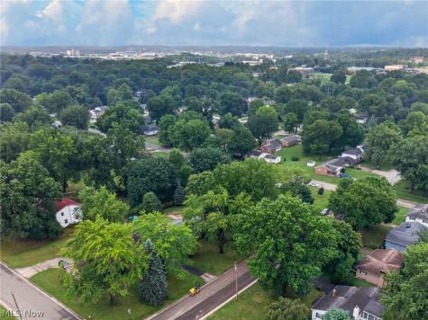 720 Lorena Street SW North Canton OH 44720