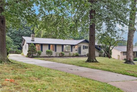 720 Lorena Street SW North Canton OH 44720