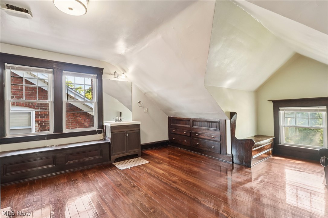 2230 Grandview Avenue Cleveland Heights OH 44106