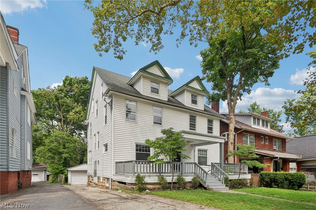 2230 Grandview Avenue Cleveland Heights OH 44106