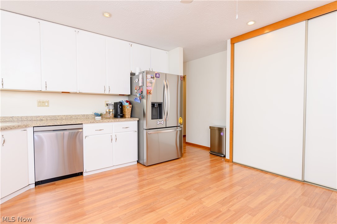 10483 Shale Brook Way Strongsville OH 44149