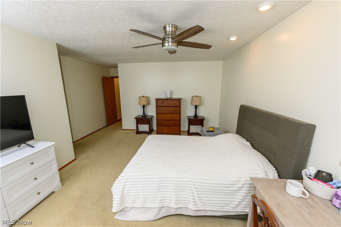 10483 Shale Brook Way Strongsville OH 44149