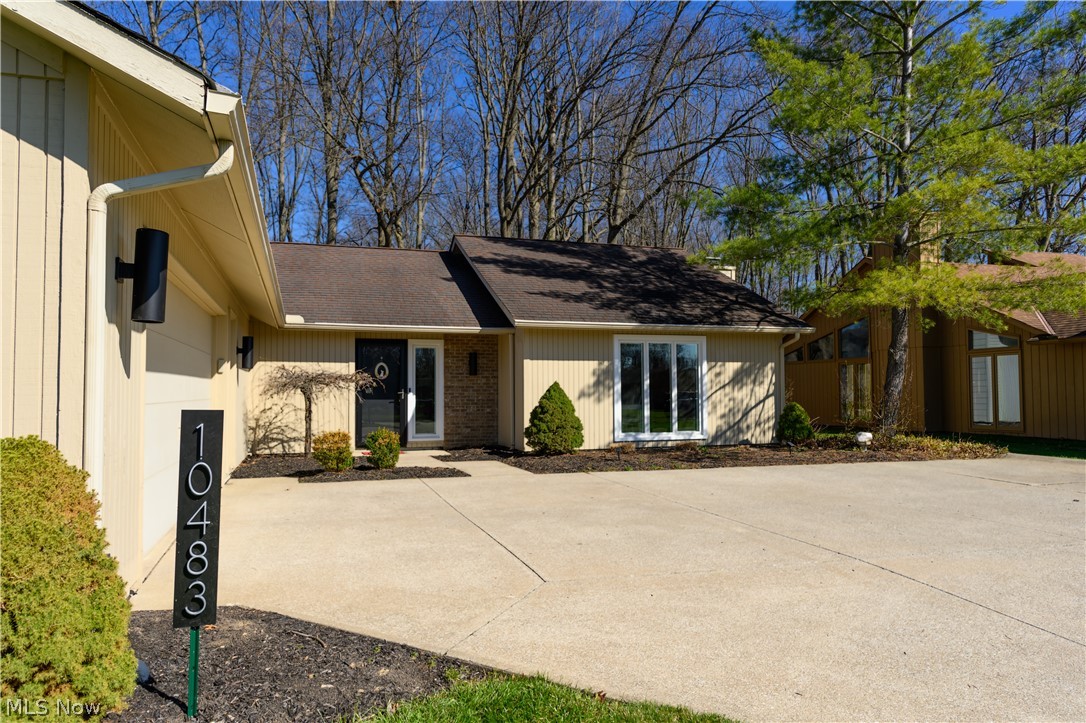 10483 Shale Brook Way Strongsville OH 44149