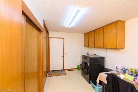 10483 Shale Brook Way Strongsville OH 44149