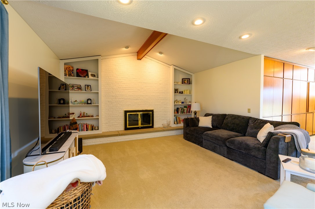 10483 Shale Brook Way Strongsville OH 44149