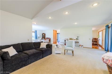 10483 Shale Brook Way Strongsville OH 44149