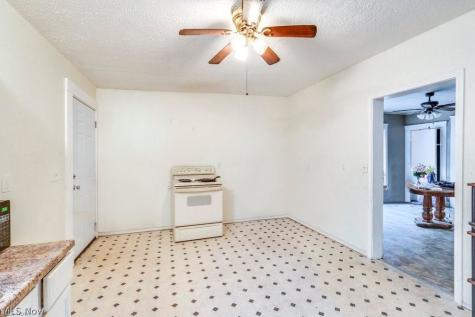 2036 W 83rd Street Cleveland OH 44102