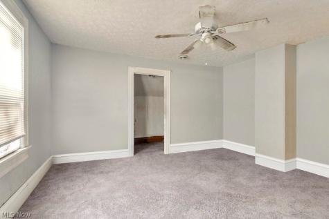 2036 W 83rd Street Cleveland OH 44102