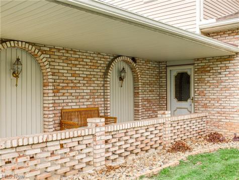 3881 Mahogany Street NW Uniontown OH 44685