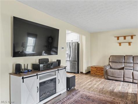 3881 Mahogany Street NW Uniontown OH 44685