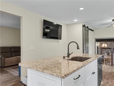 3881 Mahogany Street NW Uniontown OH 44685
