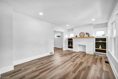 17414 Cannon Avenue Lakewood OH 44107