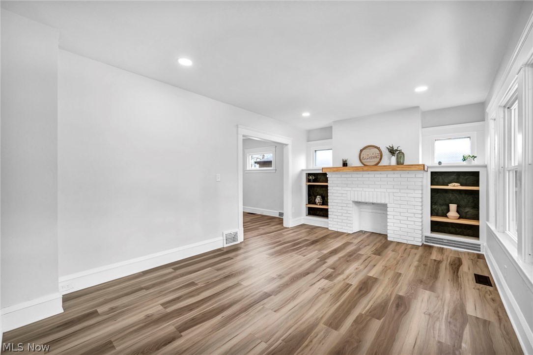 17414 Cannon Avenue Lakewood OH 44107