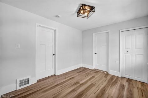 17414 Cannon Avenue Lakewood OH 44107