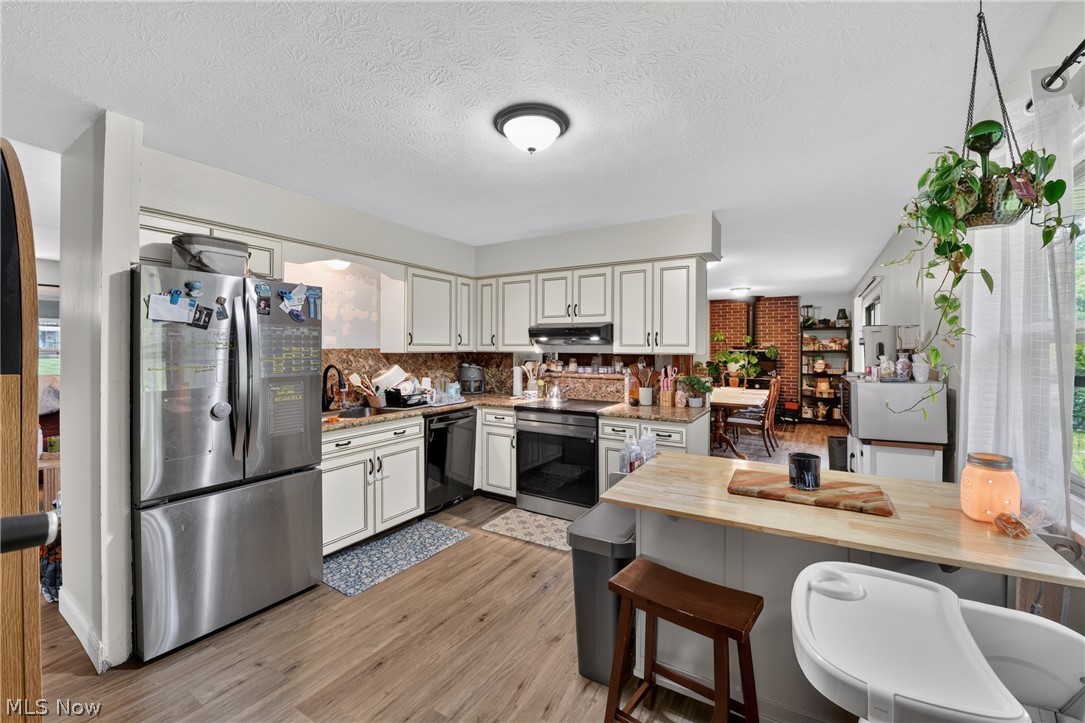 3002 Killian Road Uniontown OH 44685
