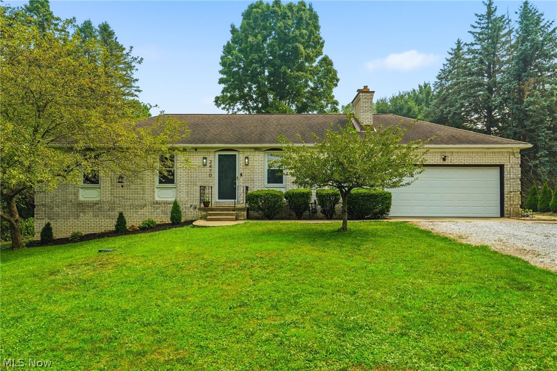 2470 Easton Street NE Canton OH 44721