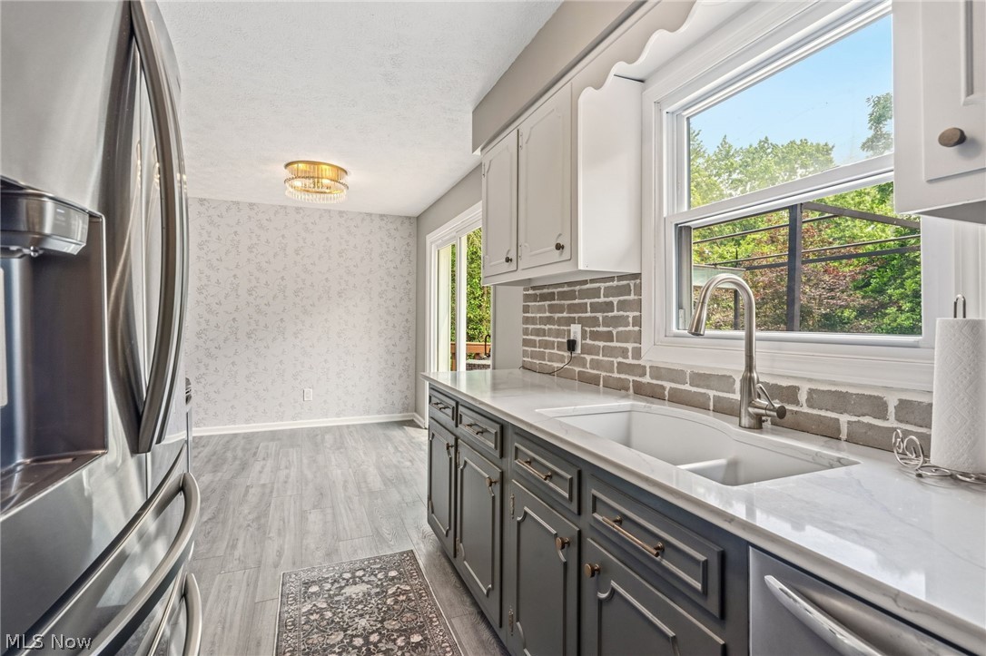 2470 Easton Street NE Canton OH 44721