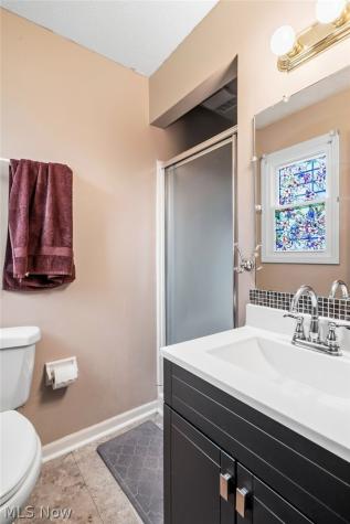 2470 Easton Street NE Canton OH 44721