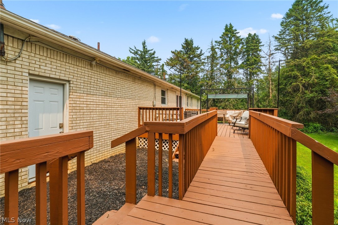2470 Easton Street NE Canton OH 44721
