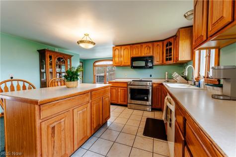 6401 Moff Road Atwater OH 44201